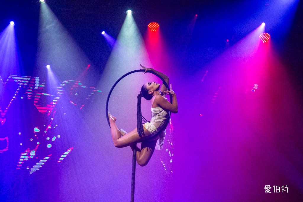 麗星郵輪探索星號｜星座劇院舞台秀show百老匯級表演免費必看 @愛伯特