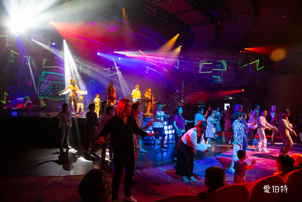 麗星郵輪探索星號｜星座劇院舞台秀show百老匯級表演免費必看 @愛伯特