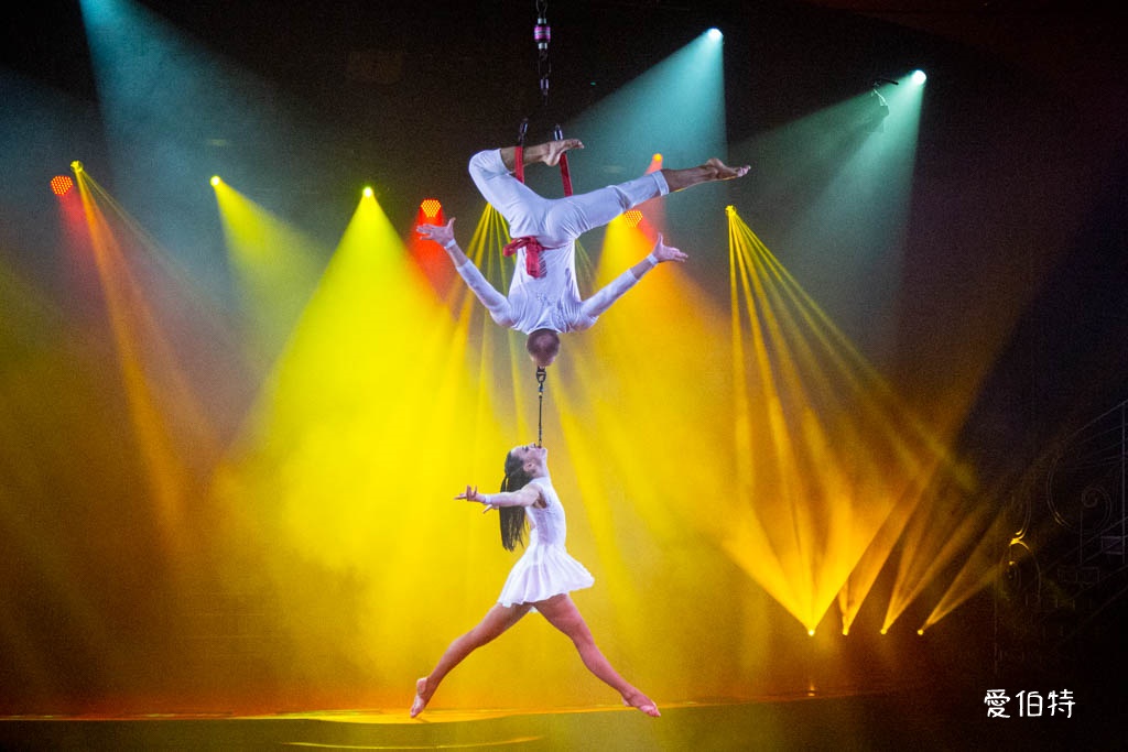 麗星郵輪探索星號｜星座劇院舞台秀show百老匯級表演免費必看 @愛伯特