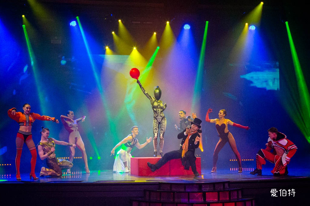 麗星郵輪探索星號｜星座劇院舞台秀show百老匯級表演免費必看 @愛伯特