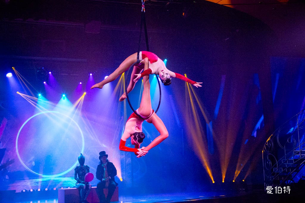 麗星郵輪探索星號｜星座劇院舞台秀show百老匯級表演免費必看 @愛伯特