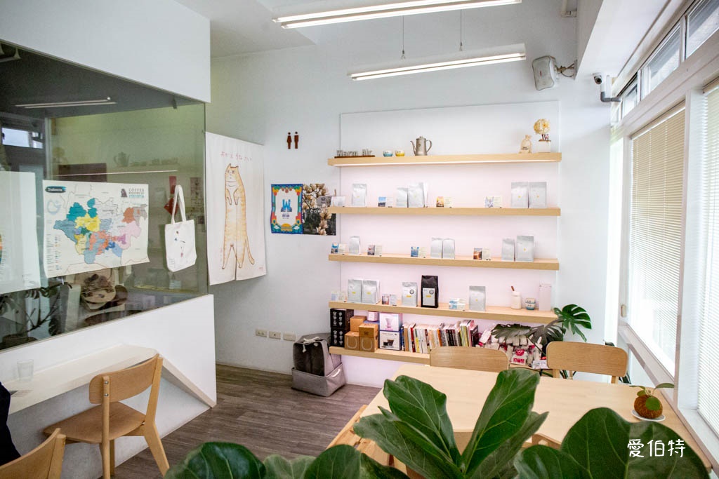 暖空咖啡｜中壢美食推薦，美味刈包，純白設計的自家烘焙咖啡廳 @愛伯特