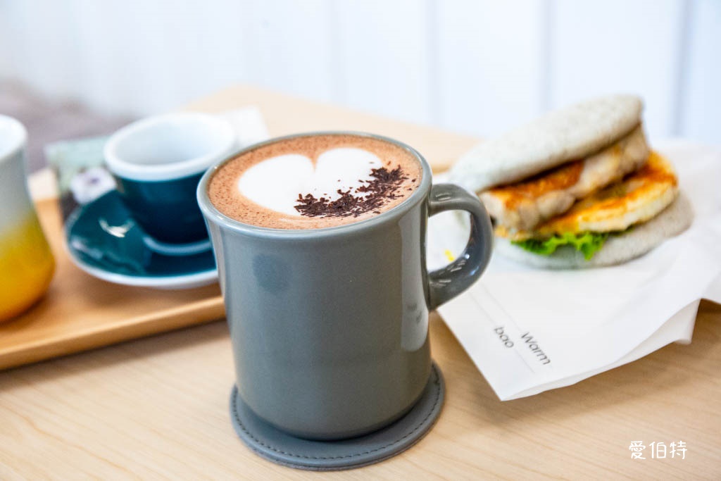 暖空咖啡｜中壢美食推薦，美味刈包，純白設計的自家烘焙咖啡廳 @愛伯特