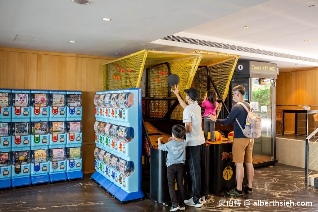 北海岸親子飯店推薦｜薆悅酒店野柳渡假館，400坪遊戲室隨你玩