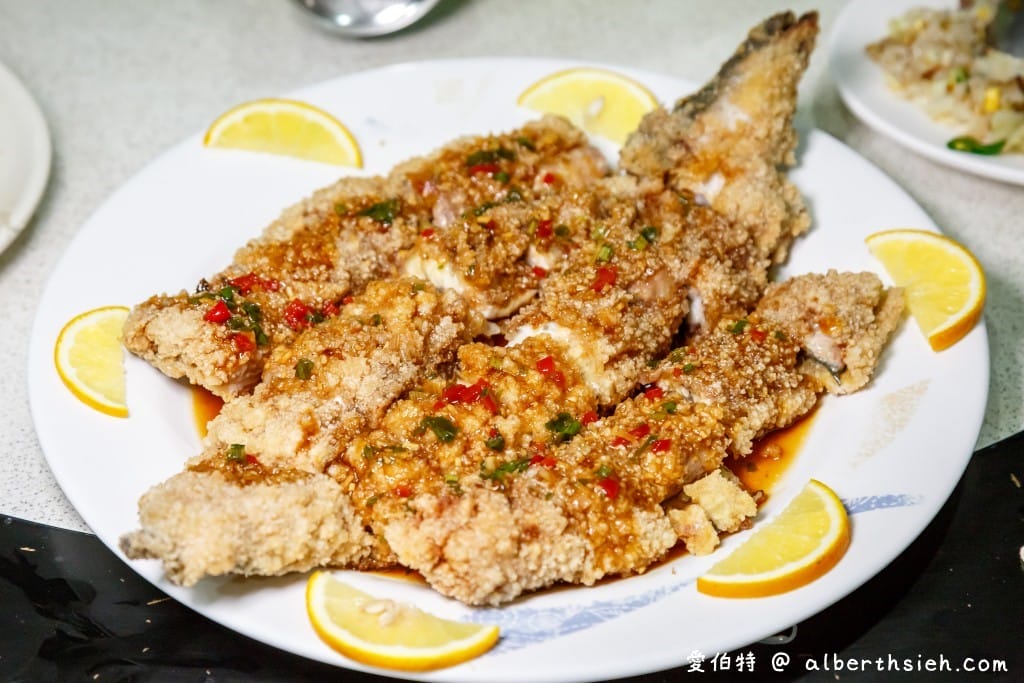 嘉義火車站美食｜後站海產小吃店，隱藏版美味海鮮餐廳