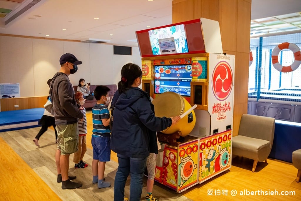 北海岸親子飯店推薦｜薆悅酒店野柳渡假館，400坪遊戲室隨你玩