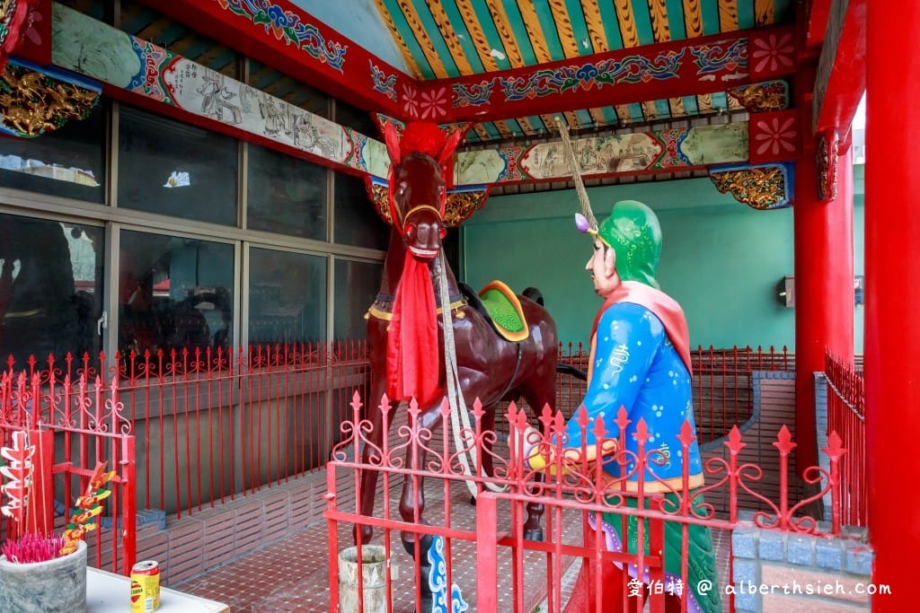 嘉義關聖帝君廟｜嘉邑鎮天宮，桃園三結義巨大坐姿塑像超有氣勢
