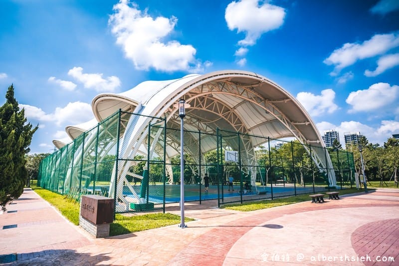 大溪埔頂公園|桃園親子景點,萬坪綠地,橫跨北二高,滾輪溜滑梯 - 第22張圖 大溪埔頂公園|桃園親子景點,萬坪綠地,橫跨北二高,滾輪溜滑梯