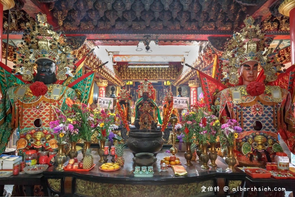 嘉義關聖帝君廟｜嘉邑鎮天宮，桃園三結義巨大坐姿塑像超有氣勢