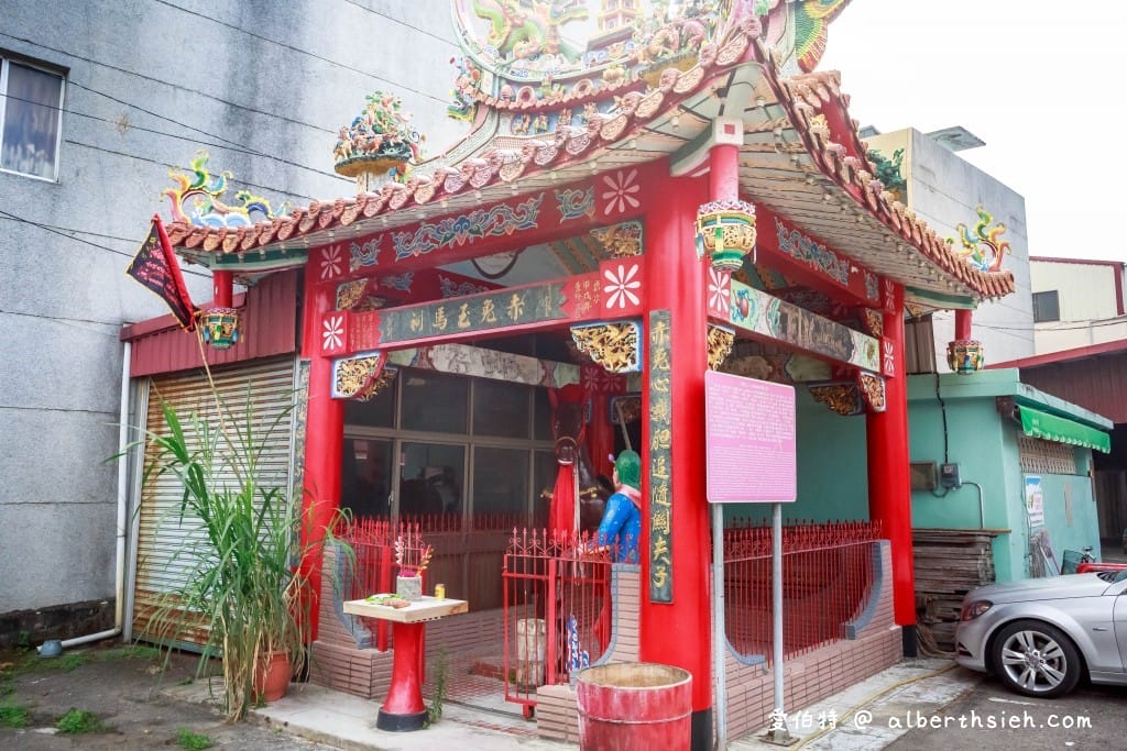 嘉義關聖帝君廟｜嘉邑鎮天宮，桃園三結義巨大坐姿塑像超有氣勢