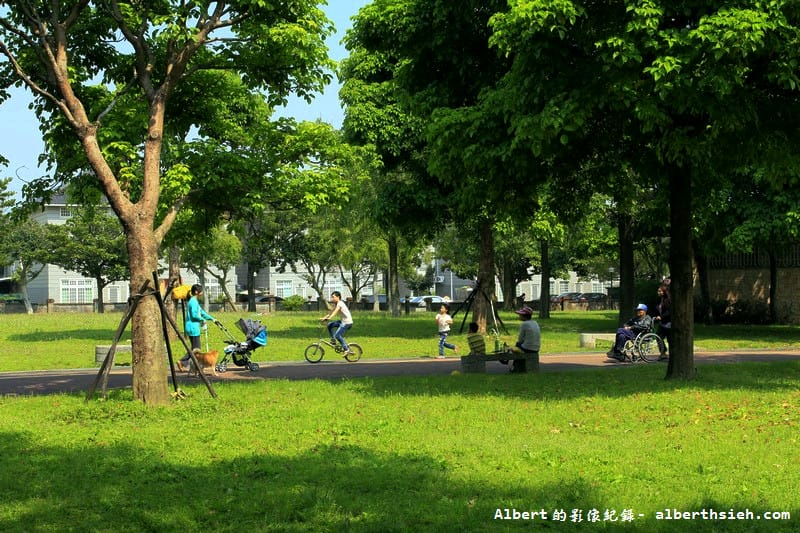 大溪埔頂公園|桃園親子景點,萬坪綠地,橫跨北二高,滾輪溜滑梯 - 第17張圖 大溪埔頂公園|桃園親子景點,萬坪綠地,橫跨北二高,滾輪溜滑梯