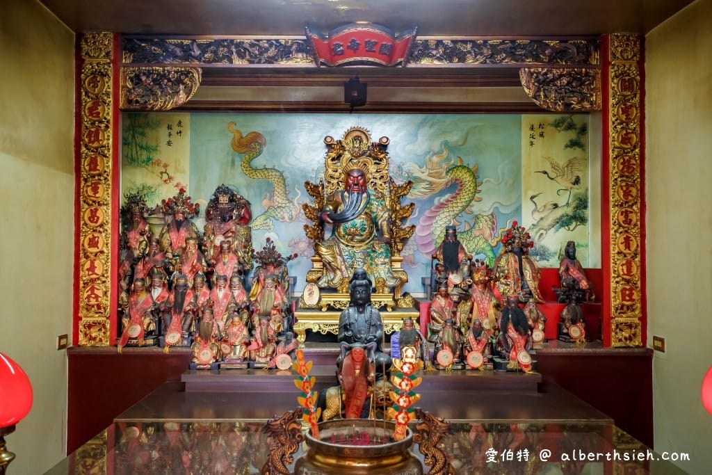 嘉義關聖帝君廟｜嘉邑鎮天宮，桃園三結義巨大坐姿塑像超有氣勢