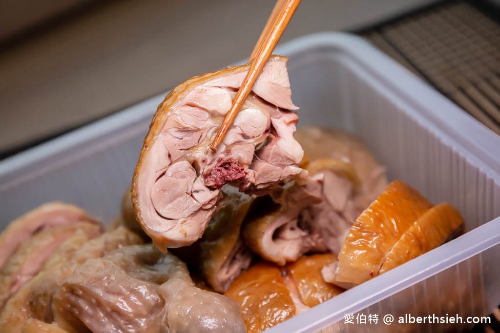 龍潭傳香雞｜桃園龍潭市場美食，在地15年，雞肉嫩口彈牙多汁