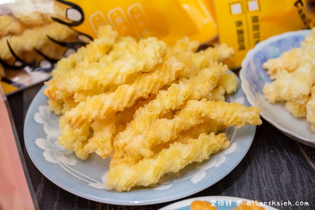 桃園大溪老街美食卡哩卡哩｜我們這一家、老味舖，現炸現賣香酥脆