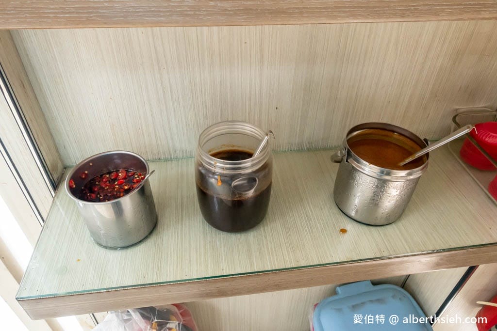 竹仔下米粉湯｜桃園八德早餐，古早味湯鮮味美，辣醬超讚