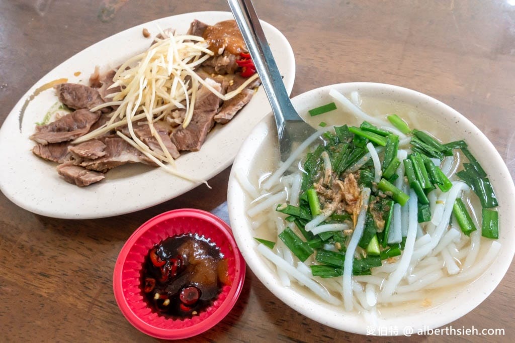 竹仔下米粉湯｜桃園八德早餐，古早味湯鮮味美，辣醬超讚
