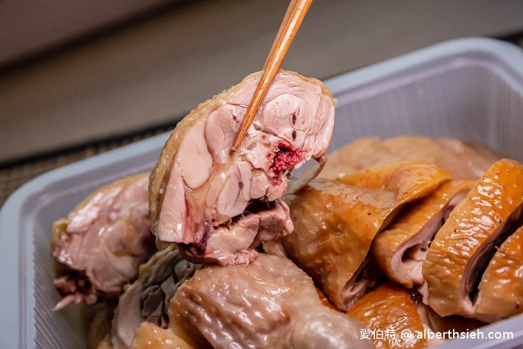 龍潭傳香雞｜桃園龍潭市場美食，在地15年，雞肉嫩口彈牙多汁
