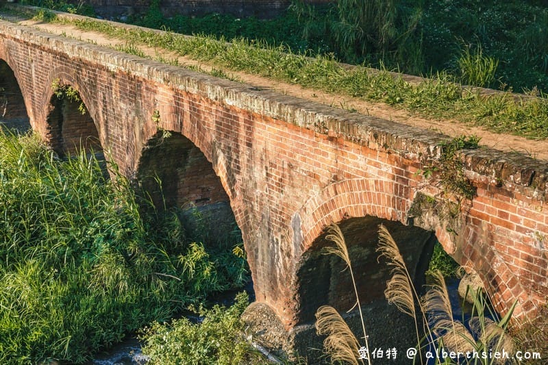 龍潭大平紅橋｜紅磚日式糯米橋歷史百大建築，還可以玩水！