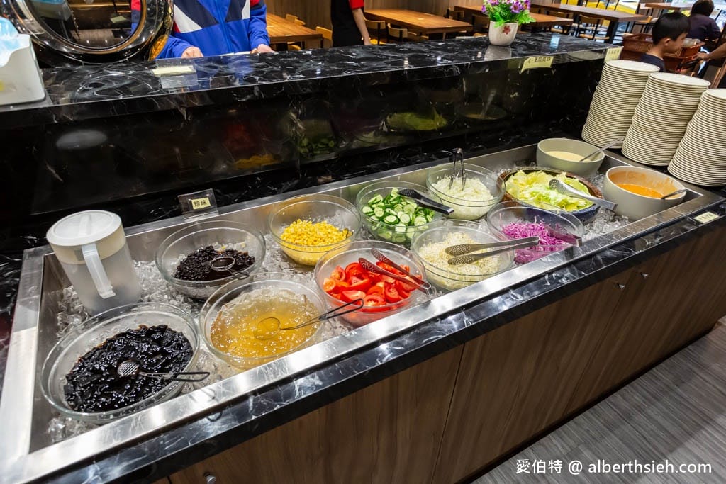艾佳牛排館｜桃園藝文特區吃到飽，320元起近70款Buffet隨你吃