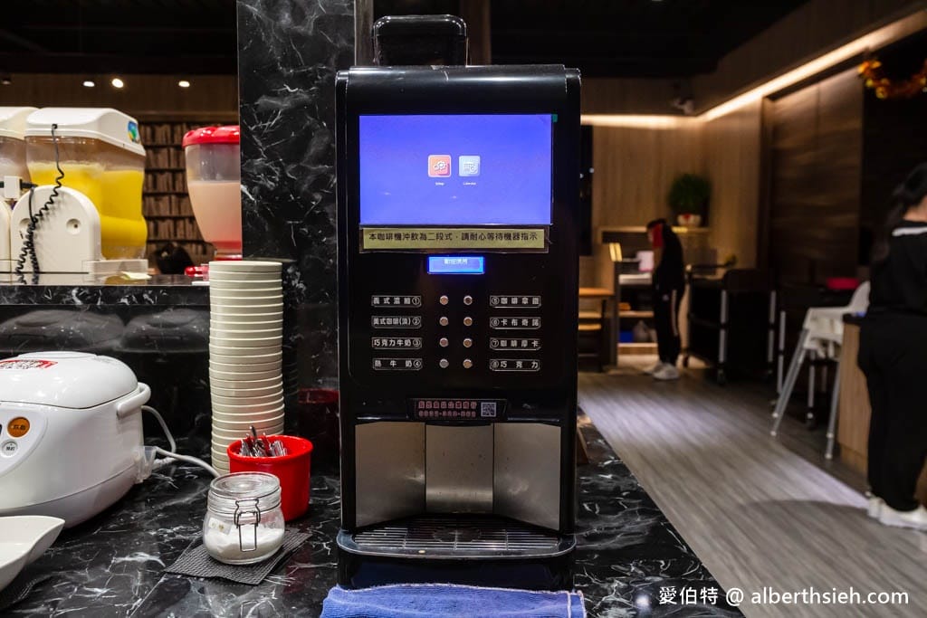 艾佳牛排館｜桃園藝文特區吃到飽，320元起近70款Buffet隨你吃