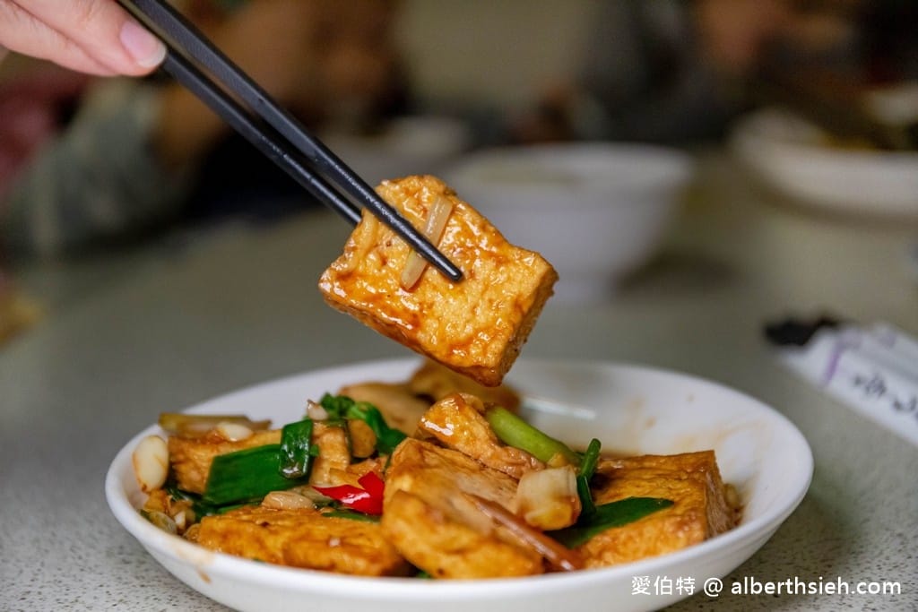 苗栗三義美食｜穎川美食館，隱身巷弄內的三合院客家料理