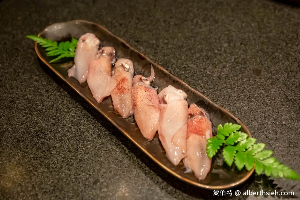 碳佐麻里精品燒肉高雄時代店｜線上訂位，堪稱亞洲最美水上燒肉店
