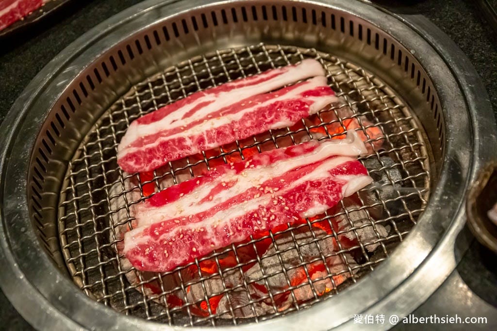 碳佐麻里精品燒肉高雄時代店｜線上訂位，堪稱亞洲最美水上燒肉店