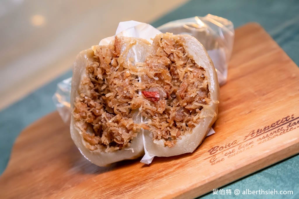 新莊廟街必買美食|阿瑞官粿店,草仔粿,文昌祠拜拜與伴手禮首選 - 第18張圖 新莊廟街必買美食|阿瑞官粿店,草仔粿,文昌祠拜拜與伴手禮首選