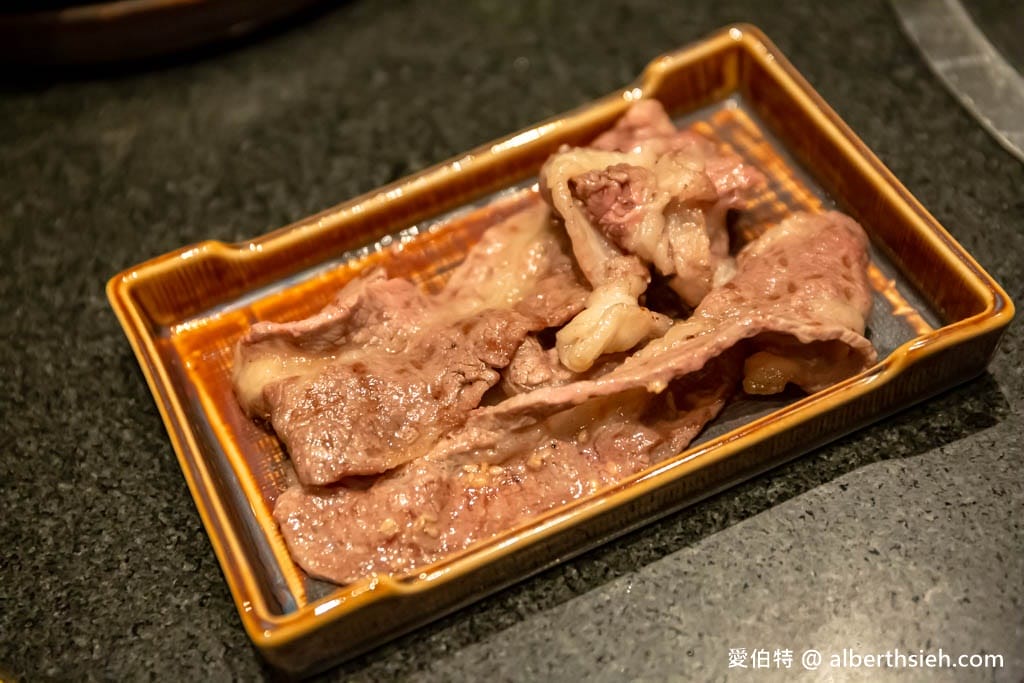 碳佐麻里精品燒肉高雄時代店｜線上訂位，堪稱亞洲最美水上燒肉店