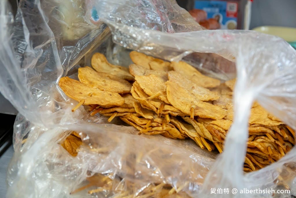 漁塘黑鯩|高雄鼓山美食,在地60年生菜芥末烤黑輪必點 - 第13張圖 漁塘黑鯩|高雄鼓山美食,在地60年生菜芥末烤黑輪必點