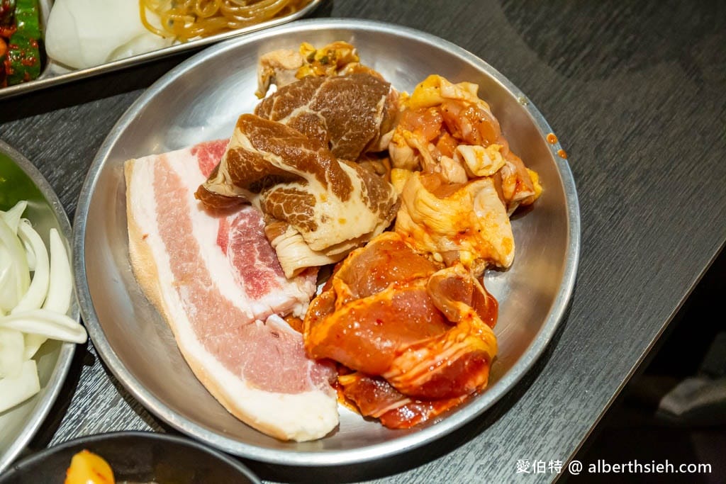 好好吃肉韓式烤肉吃到飽-高雄左營店，359元起肉片，熟食，韓式涼拌小菜隨你吃