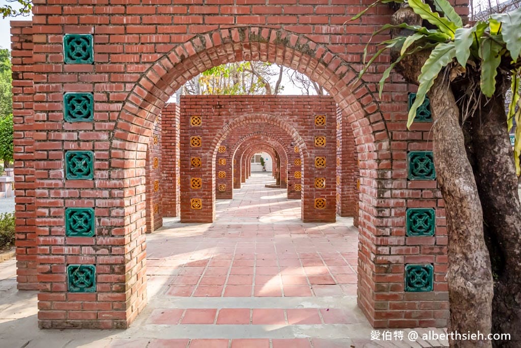 嘉義公園KANO園區｜免費親子景點，超寬版溜滑梯、滑草場