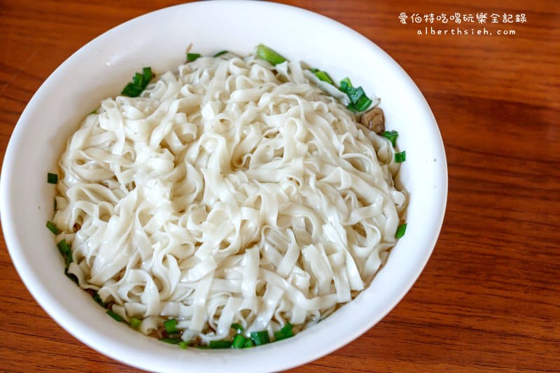 內埔農會陽春麵｜台中后里美食，乾麵配店家自製辣醬絕配