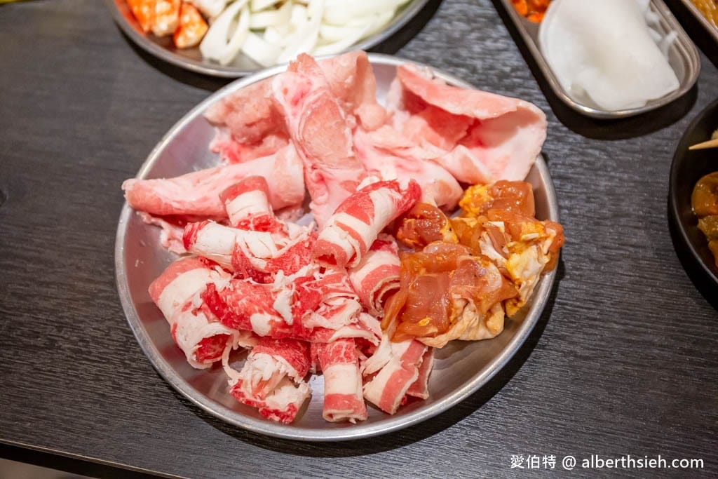 好好吃肉韓式烤肉吃到飽-高雄左營店，359元起肉片，熟食，韓式涼拌小菜隨你吃