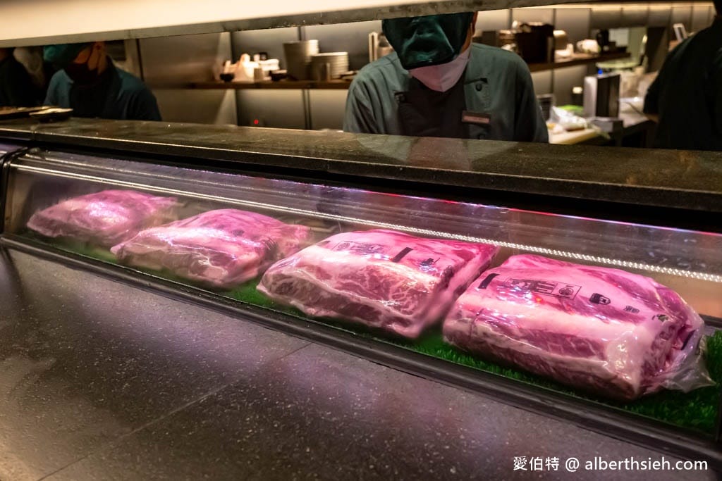 碳佐麻里精品燒肉高雄時代店｜線上訂位，堪稱亞洲最美水上燒肉店