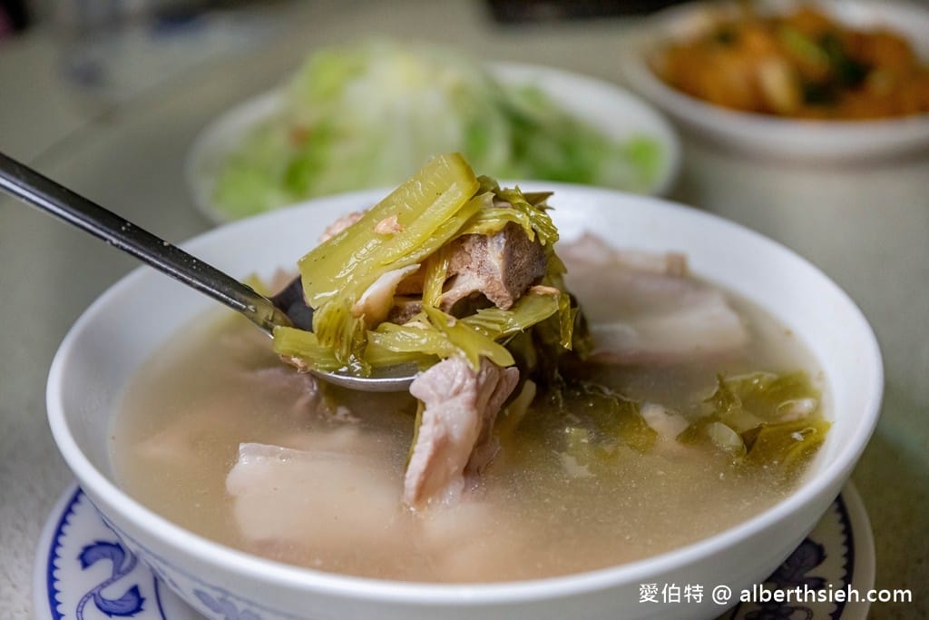 苗栗三義美食｜穎川美食館，隱身巷弄內的三合院客家料理