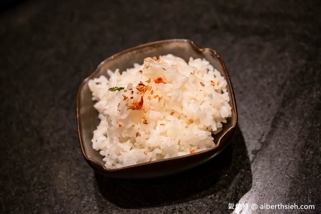 碳佐麻里精品燒肉高雄時代店｜線上訂位，堪稱亞洲最美水上燒肉店