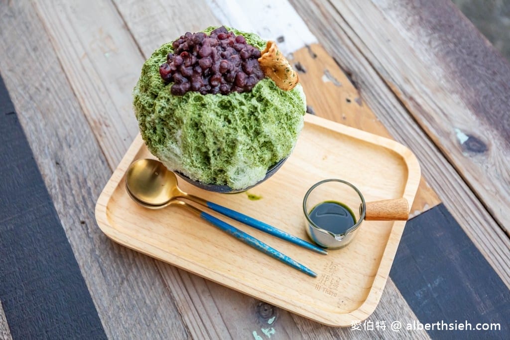 基隆正濱漁港美食｜海那邊小食堂，港景第一排喫茶店舒服愜意