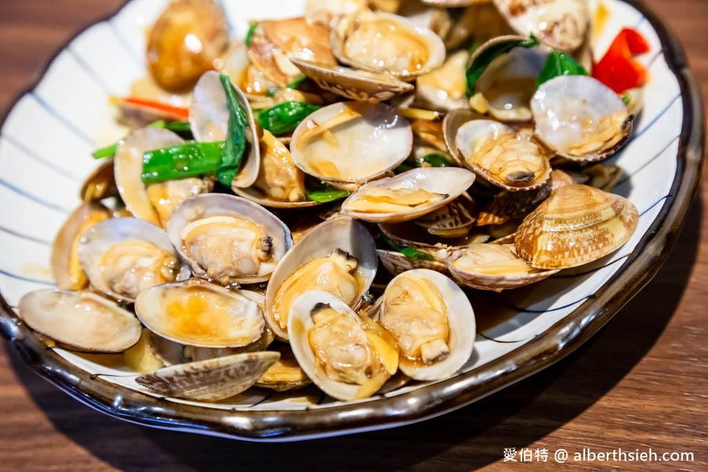 宜蘭小豪海鮮｜頭城烏石港旁CP值超高的美食海鮮餐廳
