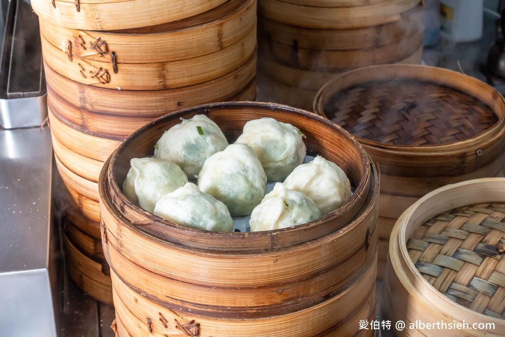 桃園龜山早餐推薦｜富鼎包子，工業區超人氣排隊現做小籠包