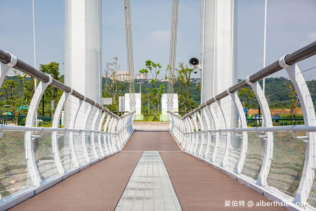 桃園大溪中庄吊橋/七張福德宮｜全台最長懸索式吊橋，串聯山豬湖
