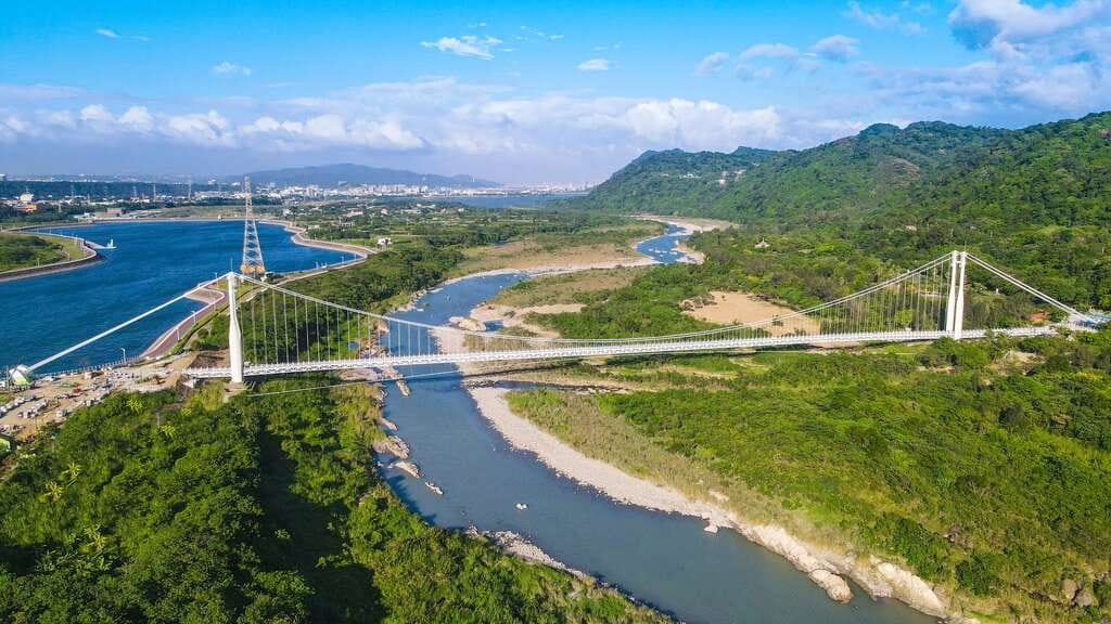 桃園大溪中庄吊橋/七張福德宮｜全台最長懸索式吊橋，串聯山豬湖