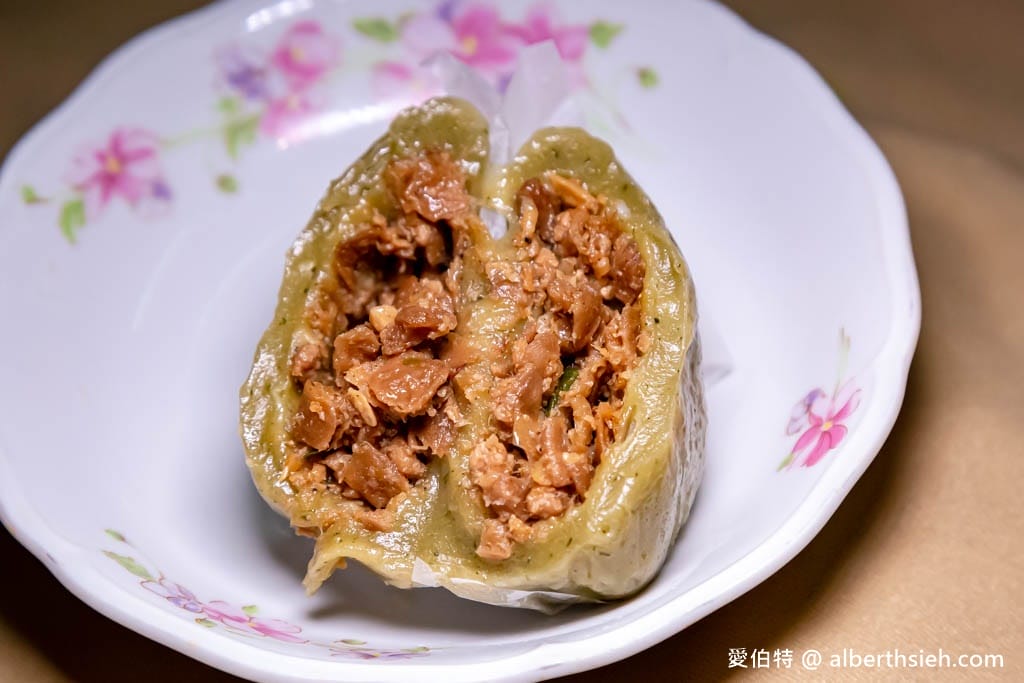 阿香菜包｜桃園龍潭三坑老街必吃美食，內餡夠味的好吃客家菜包