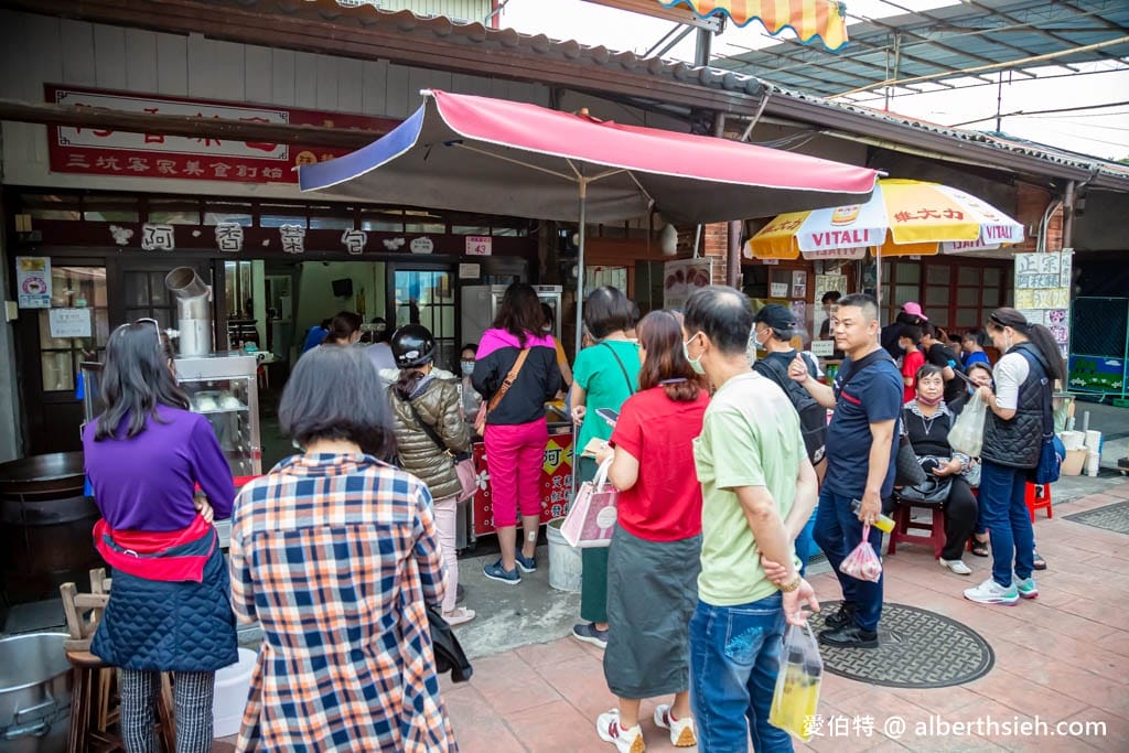 阿香菜包｜桃園龍潭三坑老街必吃美食，內餡夠味的好吃客家菜包