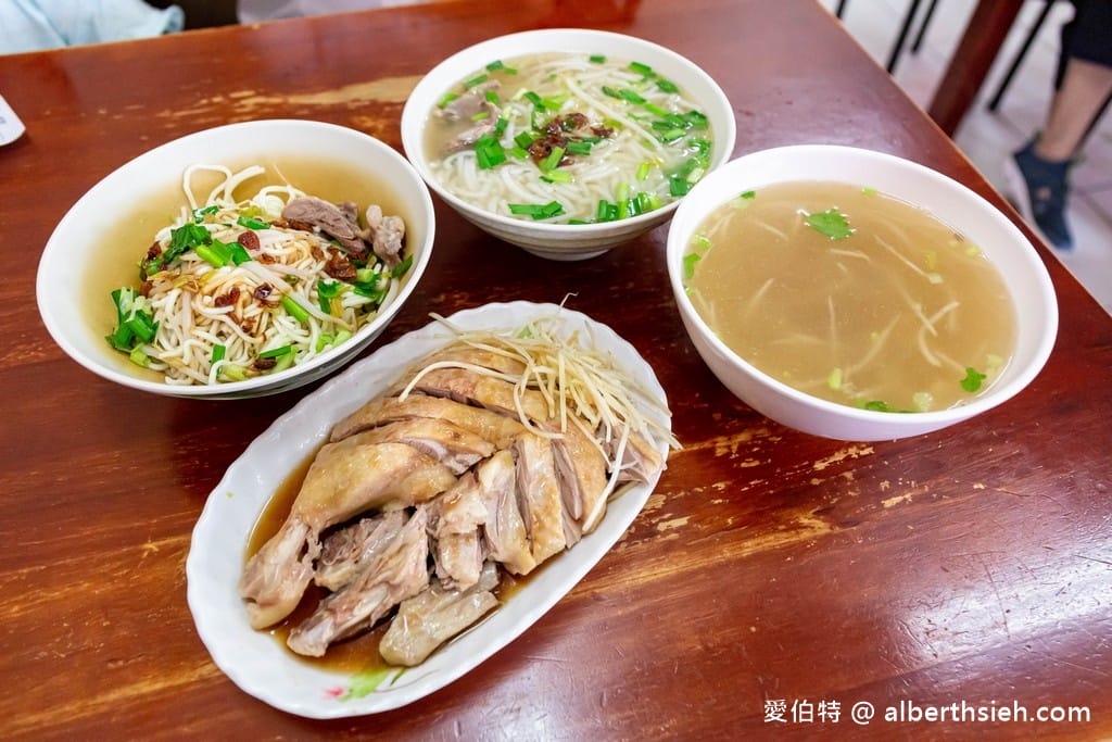 瞎仔巷老麵店｜桃園平鎮金陵路美食推薦，附有免費停車場