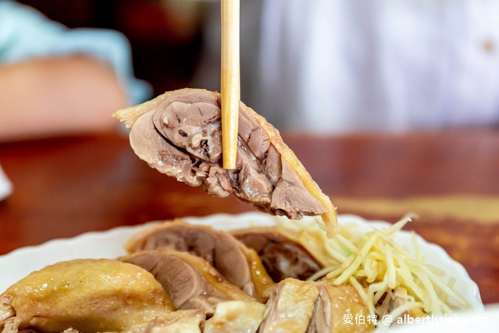 瞎仔巷老麵店｜桃園平鎮金陵路美食推薦，附有免費停車場