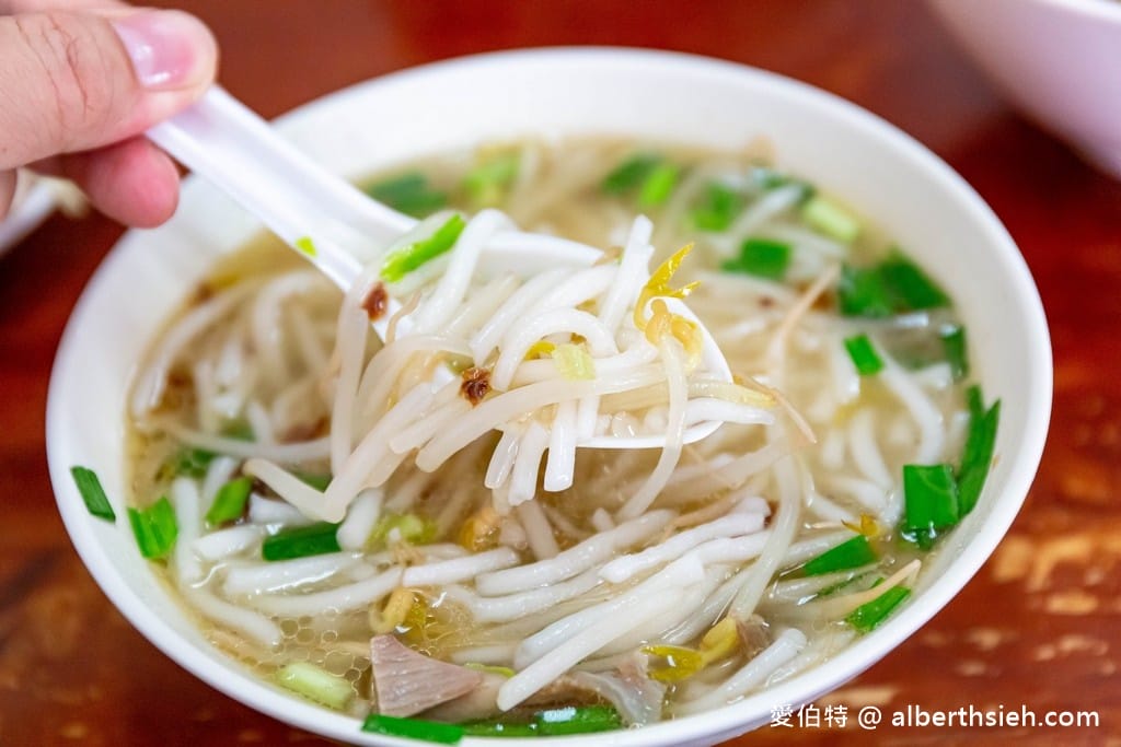 瞎仔巷老麵店｜桃園平鎮金陵路美食推薦，附有免費停車場
