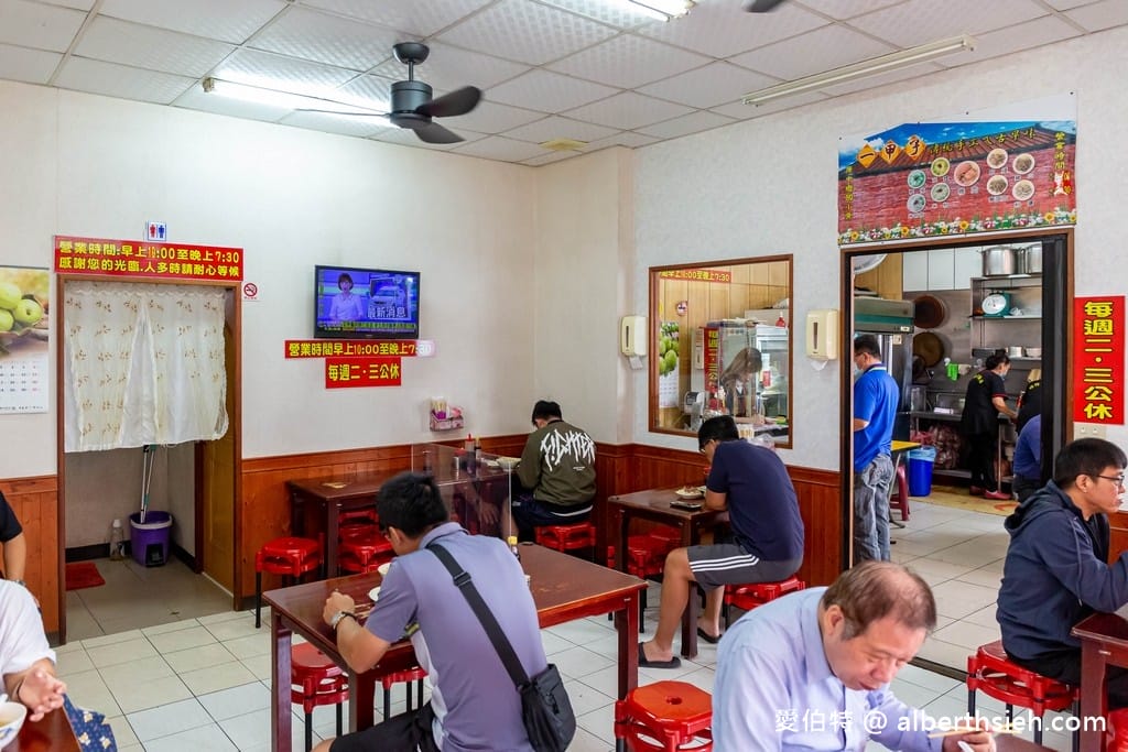 瞎仔巷老麵店｜桃園平鎮金陵路美食推薦，附有免費停車場