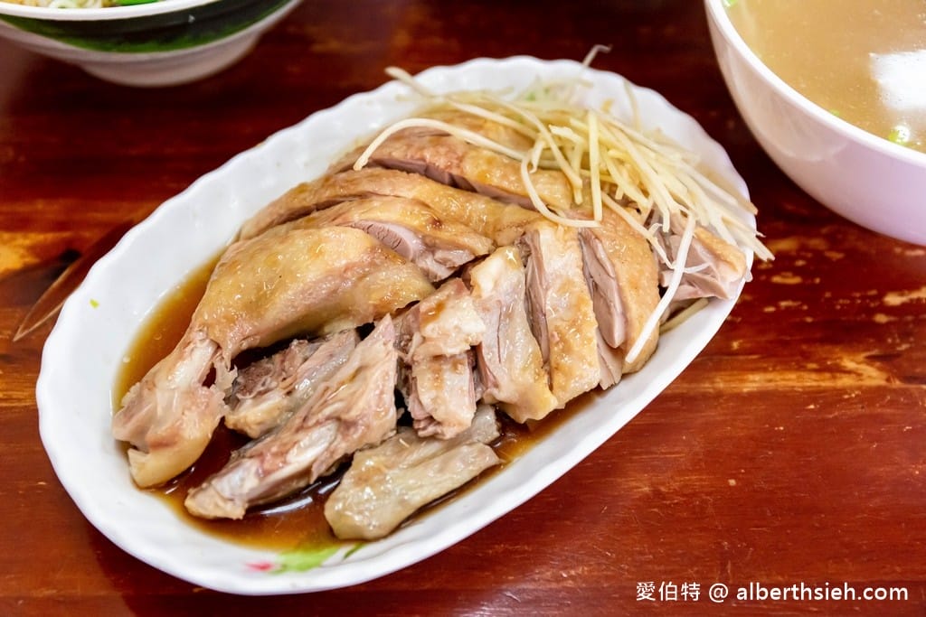 瞎仔巷老麵店｜桃園平鎮金陵路美食推薦，附有免費停車場