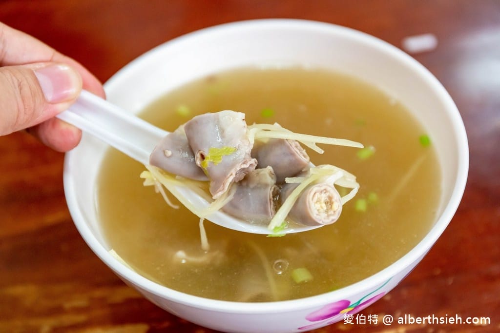瞎仔巷老麵店｜桃園平鎮金陵路美食推薦，附有免費停車場